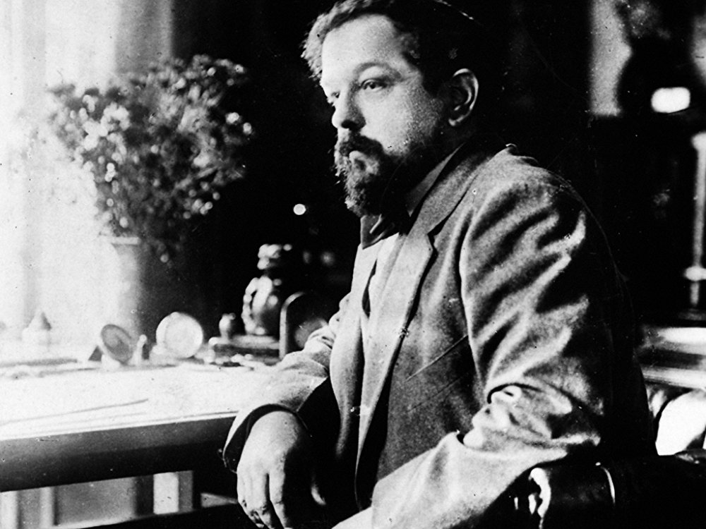 DEBUSSY ME NGADALË