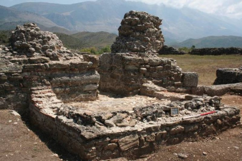 TAHSIN JONUSI NË HISTORINË E ARKEOLOGJISË SHQIPTARE